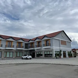 House Of Horses Shtepia E Kuajve 3*, Korce Albanien