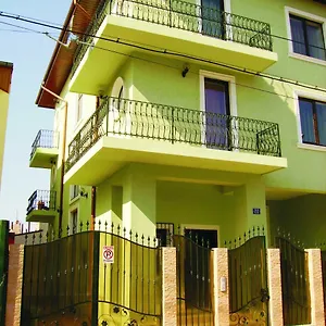Edera - Gazda Profesionista 3* Bucharest